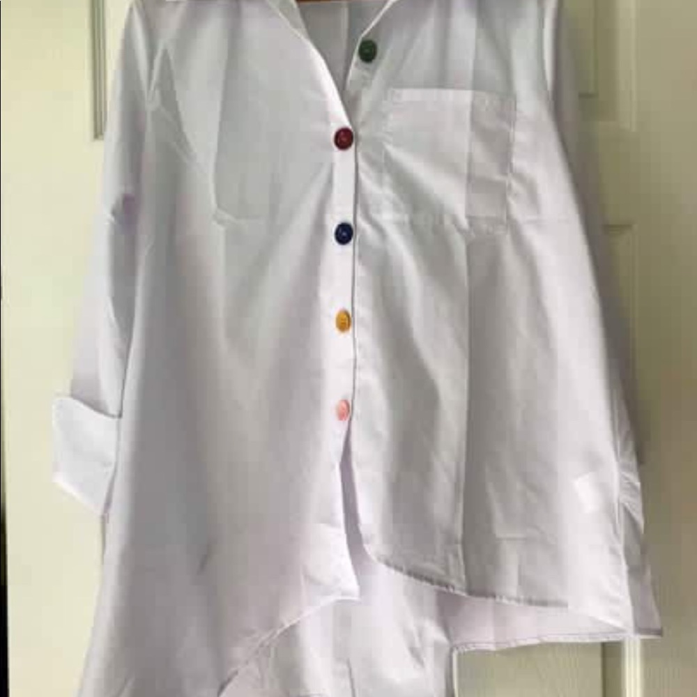 Cute never worn white shirt